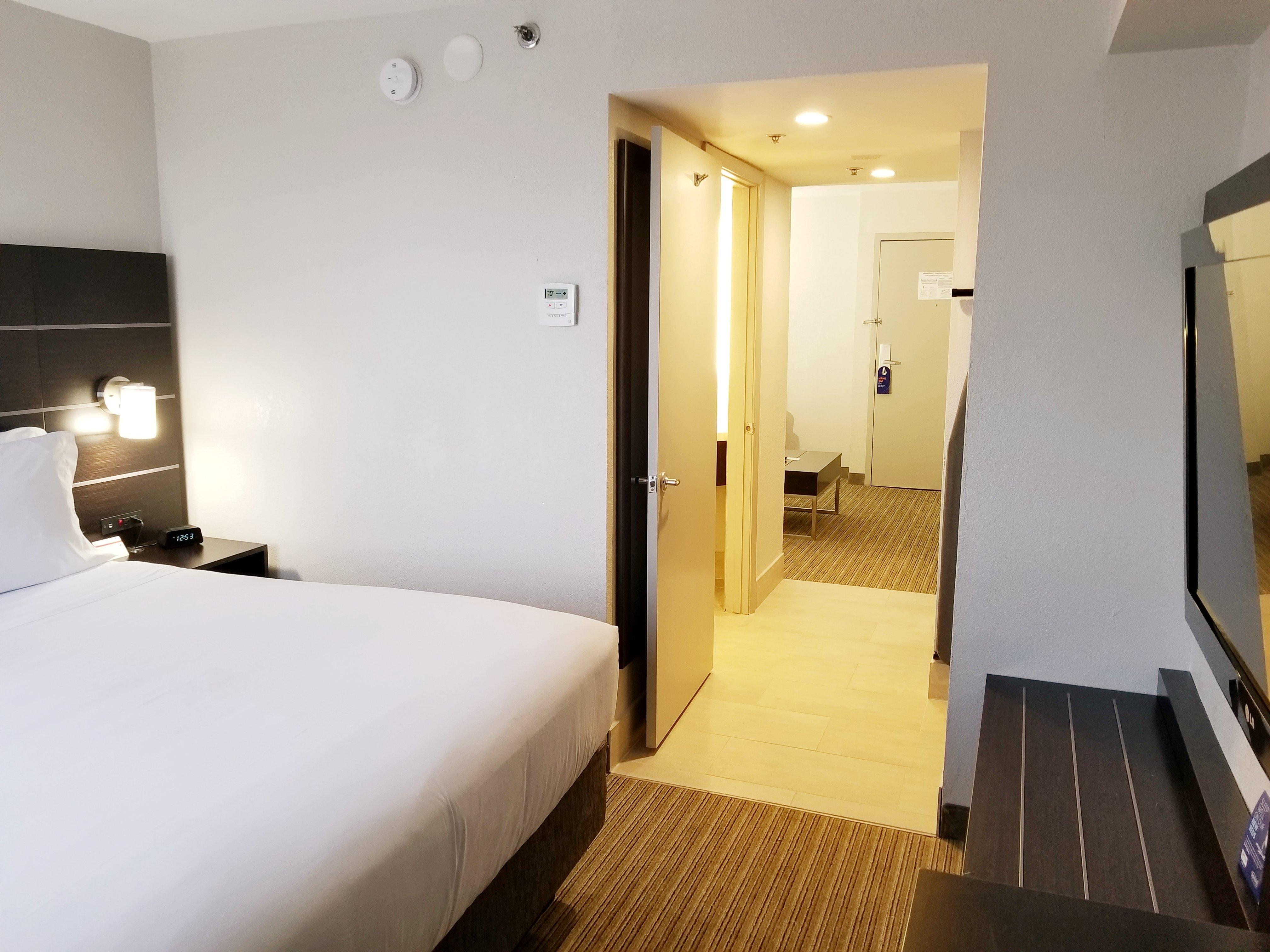 Holiday Inn Express Hotel & Suites Miami - Hialeah By Ihg Zewnętrze zdjęcie