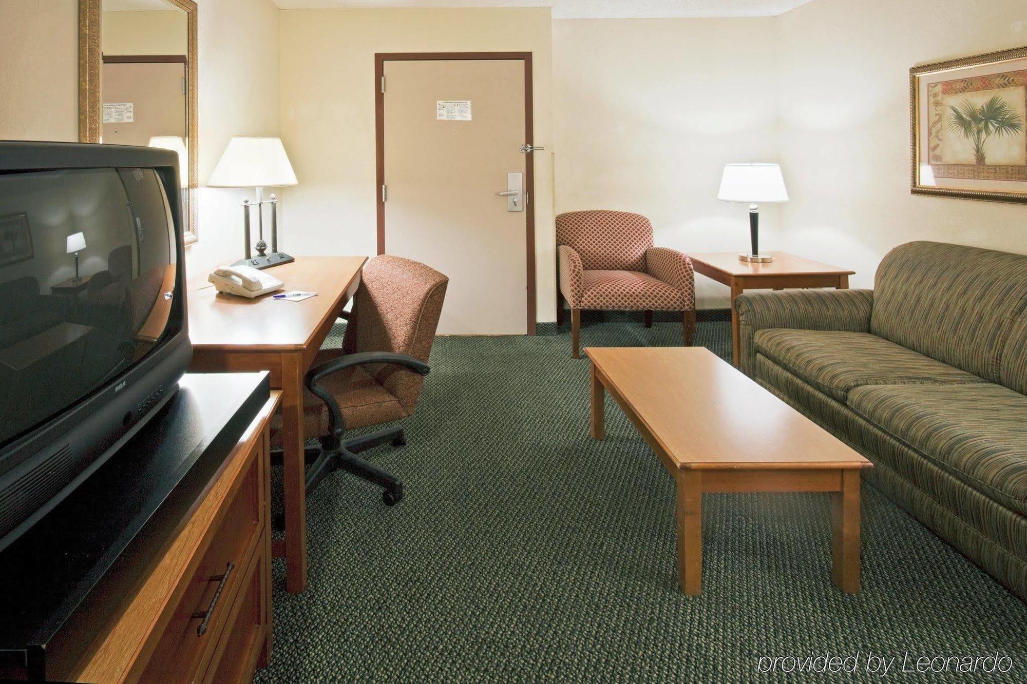 Holiday Inn Express Hotel & Suites Miami - Hialeah By Ihg Zewnętrze zdjęcie